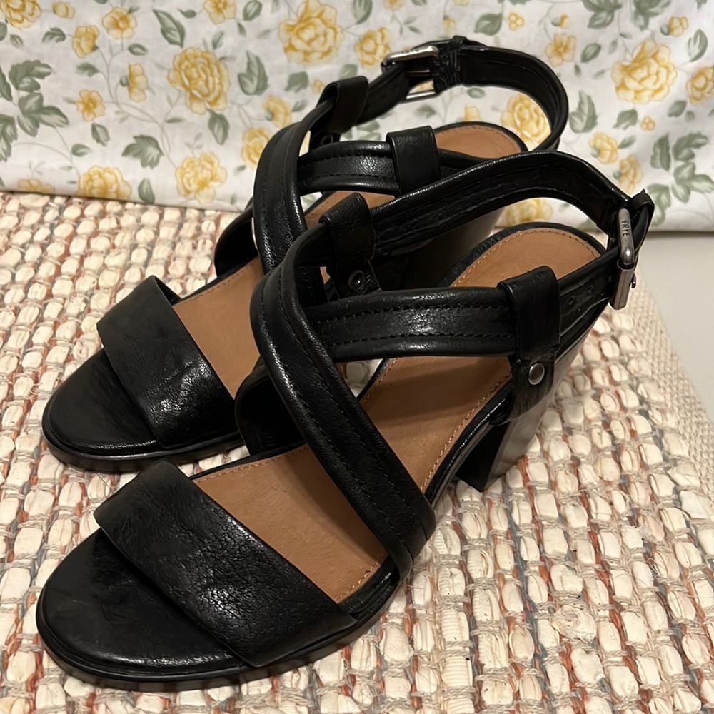 Frye Dani Criss Cross